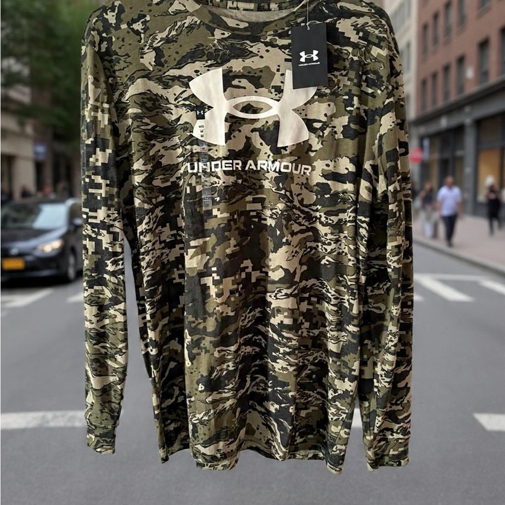 Under Armour Men's Digital Camo Long Sleeve Tee